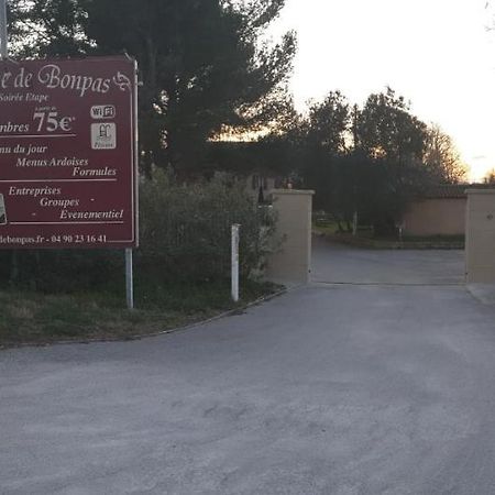 Auberge De Bonpas Logis De France Hotel Avignon Eksteriør billede