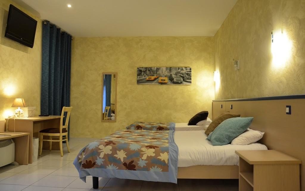 Auberge De Bonpas Logis De France Hotel Avignon Eksteriør billede