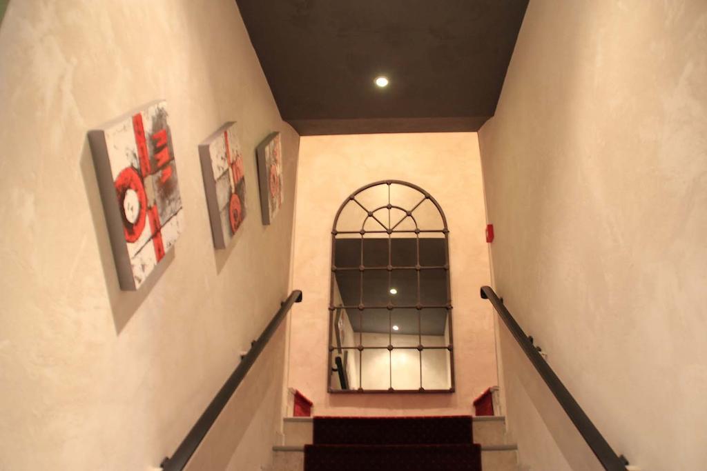 Auberge De Bonpas Logis De France Hotel Avignon Eksteriør billede
