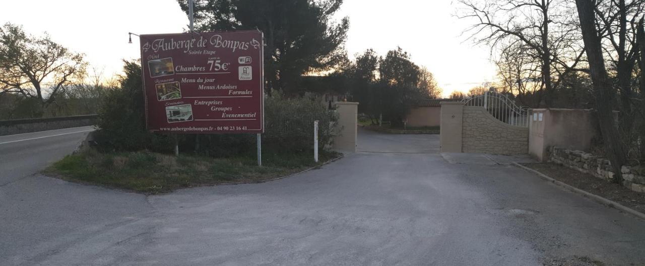 Auberge De Bonpas Logis De France Hotel Avignon Eksteriør billede